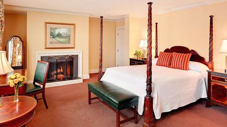 The Planters Inn Room