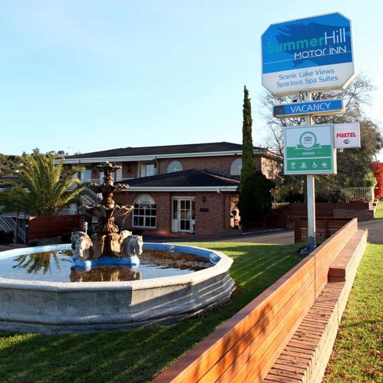 Summerhill Motor Inn
