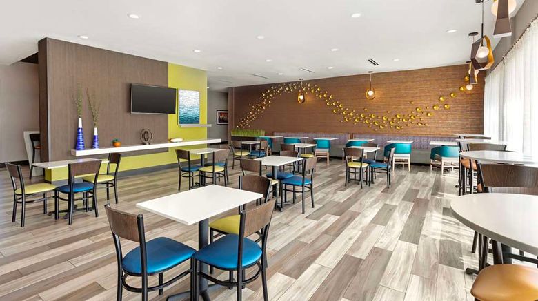 <b>Best Western Plus Medical Center Restaurant</b>. Images powered by <a href="https://iceportal.shijigroup.com/" title="IcePortal" target="_blank">IcePortal</a>.