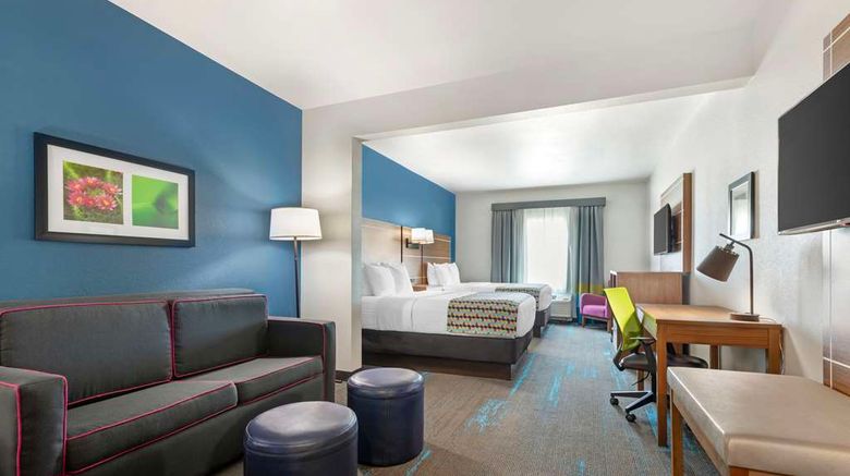 <b>Best Western Plus Medical Center Suite</b>. Images powered by <a href="https://iceportal.shijigroup.com/" title="IcePortal" target="_blank">IcePortal</a>.