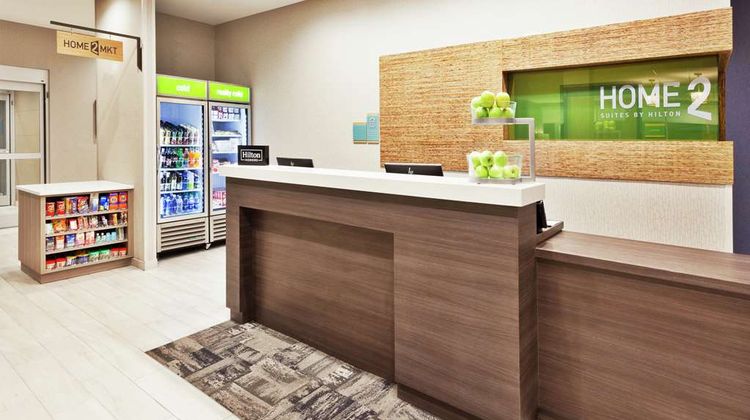 Home2 Suites Birmingham Colonnade Lobby