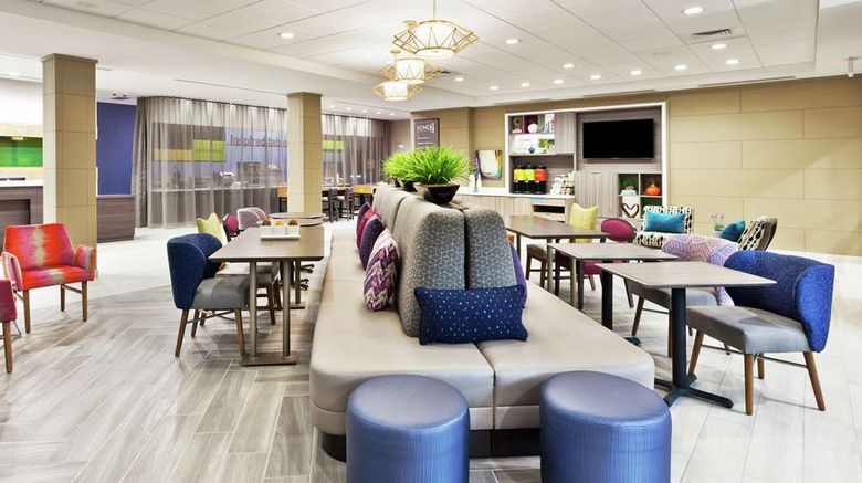 <b>Home2 Suites Birmingham Colonnade Lobby</b>. Images powered by <a href="https://iceportal.shijigroup.com/" title="IcePortal" target="_blank">IcePortal</a>.