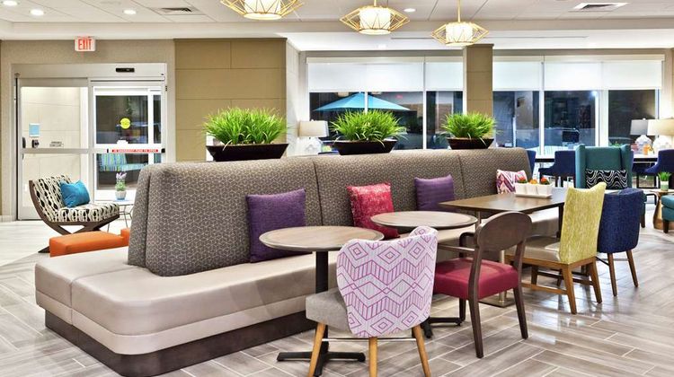 Home2 Suites Birmingham Colonnade Lobby