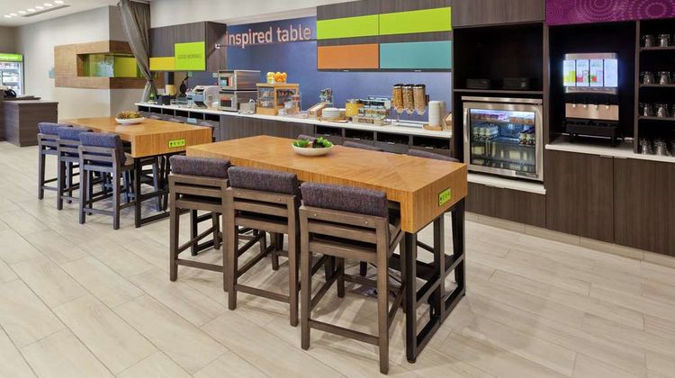 Home2 Suites Birmingham Colonnade Restaurant