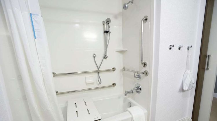 Hampton Inn & Suites OKC/Quail Springs Room