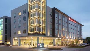 Hilton Garden Inn Omaha Aksarben Village