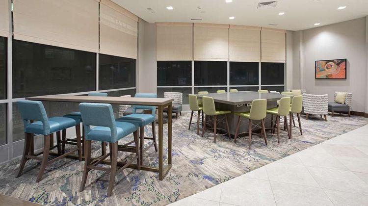 Hilton Garden Inn Omaha Aksarben Village Lobby