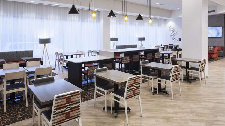 Hampton Inn & Suites Phoenix Downtown Lobby