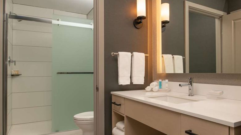 <b>Homewood Suites by Hilton Belmont Room</b>. Images powered by <a href="https://iceportal.shijigroup.com/" title="IcePortal" target="_blank">IcePortal</a>.