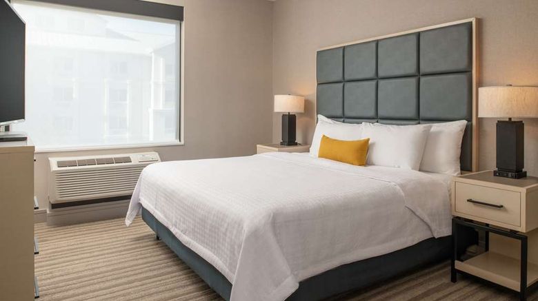 <b>Homewood Suites by Hilton Belmont Room</b>. Images powered by <a href="https://iceportal.shijigroup.com/" title="IcePortal" target="_blank">IcePortal</a>.