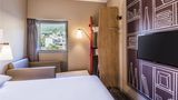<b>Ibis Cali Granada Room</b>. Images powered by <a href="https://iceportal.shijigroup.com/" title="IcePortal" target="_blank">IcePortal</a>.