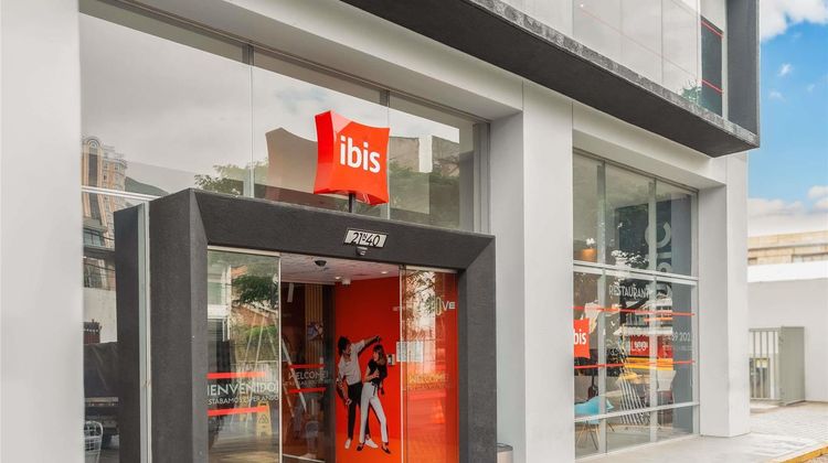 Ibis Cali Granada Exterior