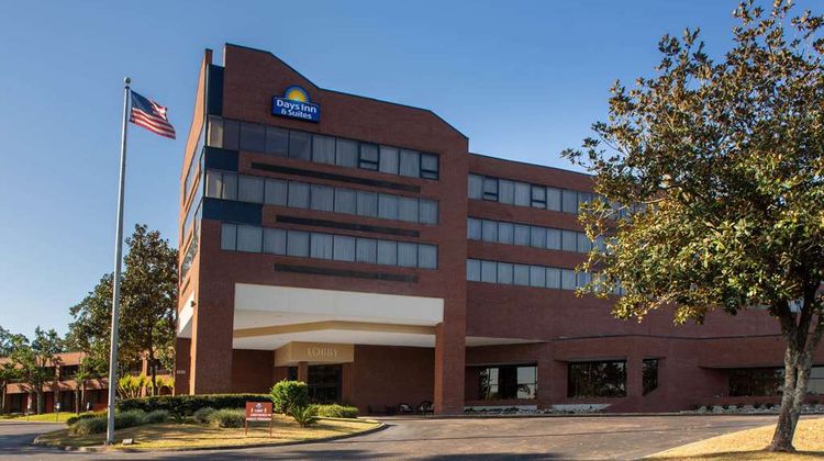 Days Inn Tallahassee Exterior