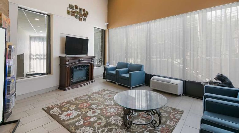 <b>SureStay Plus By Best Western Gatlinburg Lobby</b>. Images powered by <a href="https://iceportal.shijigroup.com/" title="IcePortal" target="_blank">IcePortal</a>.