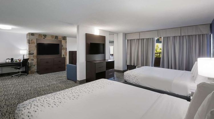 SureStay Plus By Best Western Gatlinburg Room