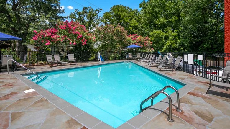 <b>SureStay Plus By Best Western Gatlinburg Pool</b>. Images powered by <a href="https://iceportal.shijigroup.com/" title="IcePortal" target="_blank">IcePortal</a>.