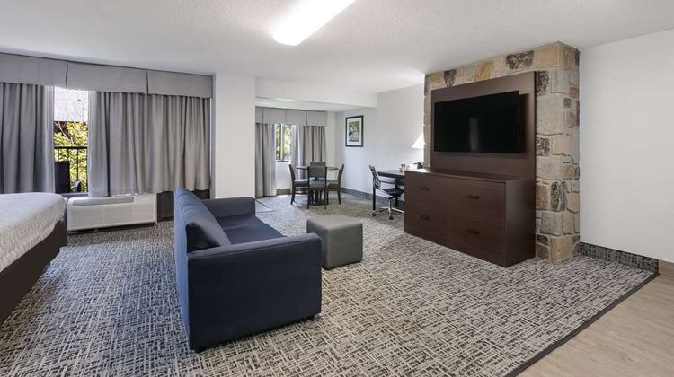 SureStay Plus By Best Western Gatlinburg Room