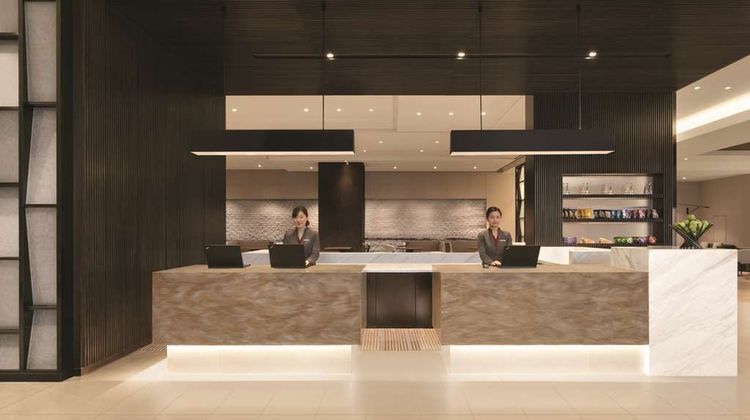 Hyatt Place Shanghai Tianshan Lobby
