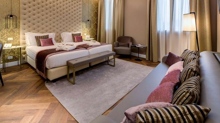 CHC Continental, BW Premier Collection Room