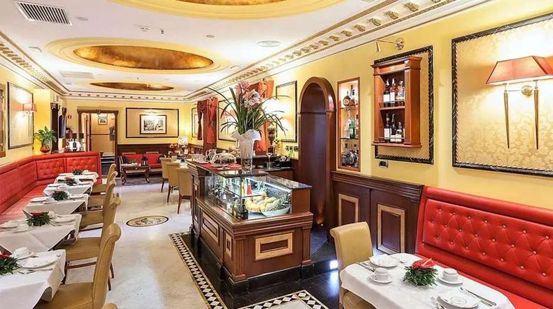 <b>Hotel Manfredi Restaurant</b>. Images powered by <a href="https://iceportal.shijigroup.com/" title="IcePortal" target="_blank">IcePortal</a>.