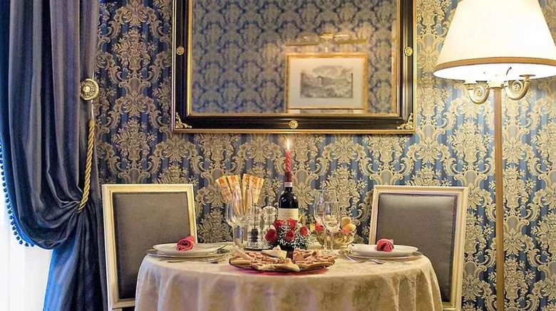 <b>Hotel Manfredi Restaurant</b>. Images powered by <a href="https://iceportal.shijigroup.com/" title="IcePortal" target="_blank">IcePortal</a>.