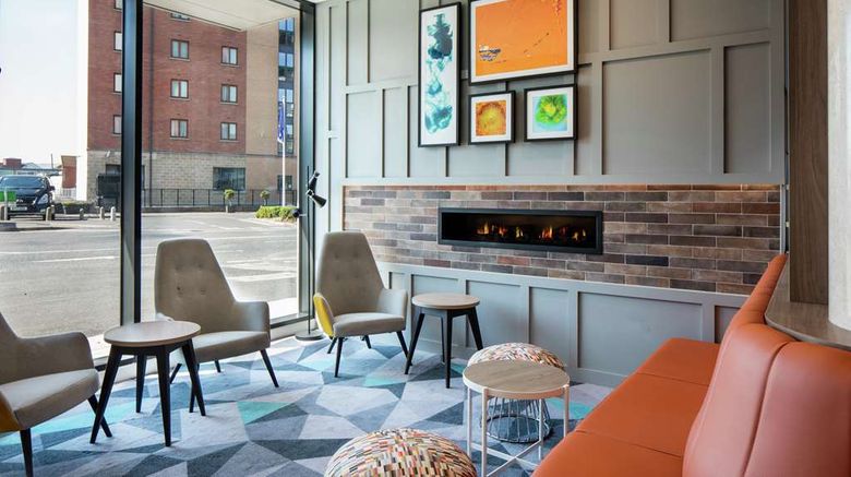 <b>Hampton by Hilton Belfast City Centre Lobby</b>. Images powered by <a href="https://iceportal.shijigroup.com/" title="IcePortal" target="_blank">IcePortal</a>.