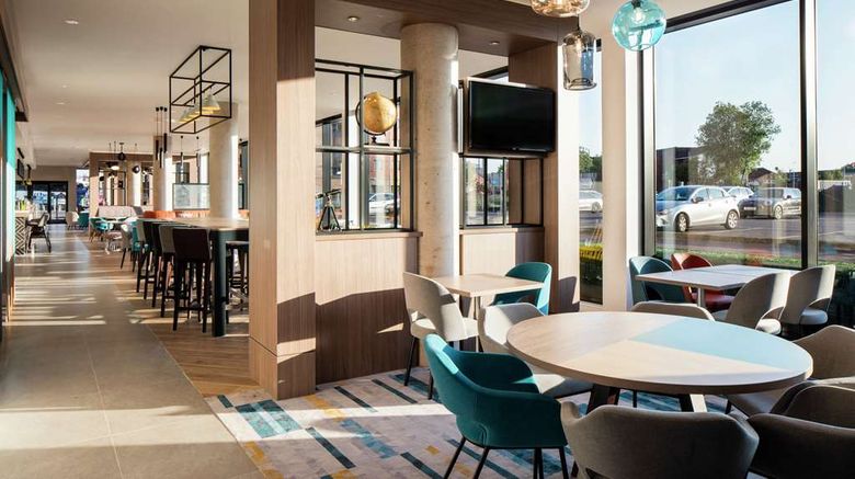 <b>Hampton by Hilton Belfast City Centre Lobby</b>. Images powered by <a href="https://iceportal.shijigroup.com/" title="IcePortal" target="_blank">IcePortal</a>.