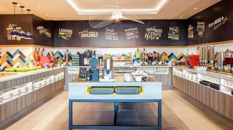 <b>Hampton by Hilton Belfast City Centre Restaurant</b>. Images powered by <a href="https://iceportal.shijigroup.com/" title="IcePortal" target="_blank">IcePortal</a>.