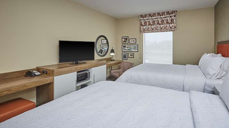 Hampton Inn & Suites Roseburg Room