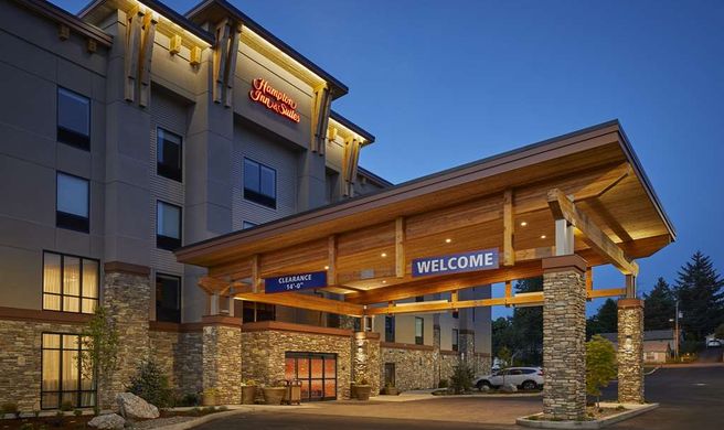 Hampton Inn & Suites Roseburg Exterior