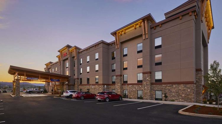 Hampton Inn & Suites Roseburg Exterior