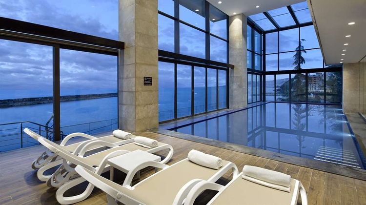 DoubleTree by Hilton Hotel Trabzon Pool