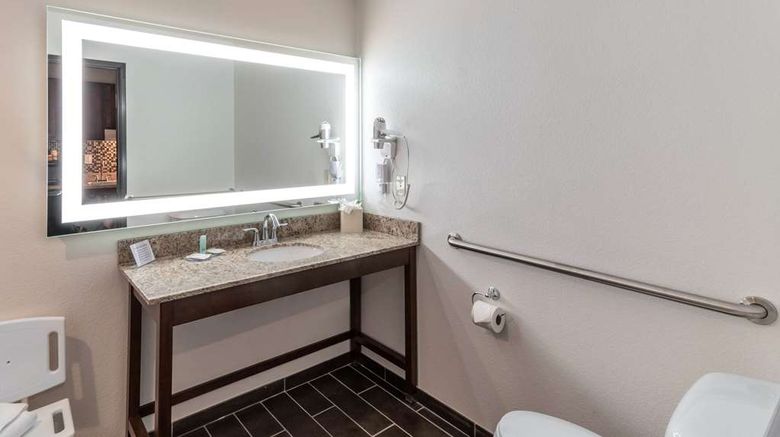 <b>MainStay Suites Denver Intl Airport Room</b>. Images powered by <a href="https://iceportal.shijigroup.com/" title="IcePortal" target="_blank">IcePortal</a>.