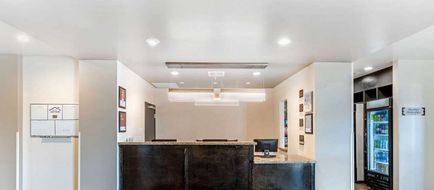 Sleep Inn & Suites Denver Lobby