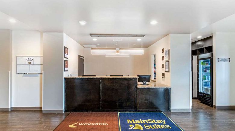<b>Sleep Inn & Suites Denver Lobby</b>. Images powered by <a href="https://iceportal.shijigroup.com/" title="IcePortal" target="_blank">IcePortal</a>.