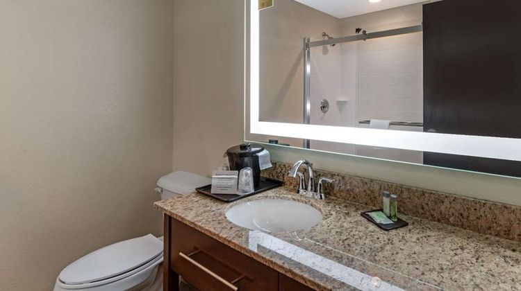 Sleep Inn & Suites Denver Room
