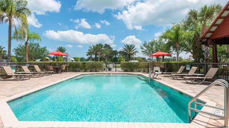 <b>Clarion Inn Ormond Beach Pool</b>. Images powered by <a href="https://iceportal.shijigroup.com/" title="IcePortal" target="_blank">IcePortal</a>.