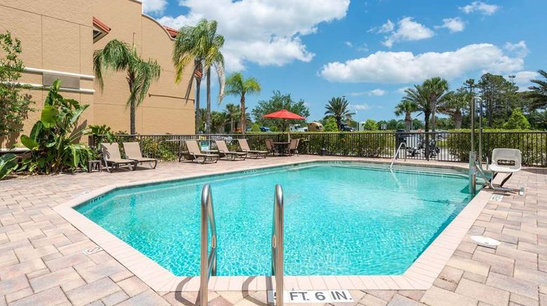 <b>Clarion Inn Ormond Beach Pool</b>. Images powered by <a href="https://iceportal.shijigroup.com/" title="IcePortal" target="_blank">IcePortal</a>.