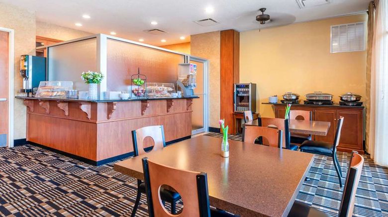 <b>Clarion Inn Ormond Beach Restaurant</b>. Images powered by <a href="https://iceportal.shijigroup.com/" title="IcePortal" target="_blank">IcePortal</a>.