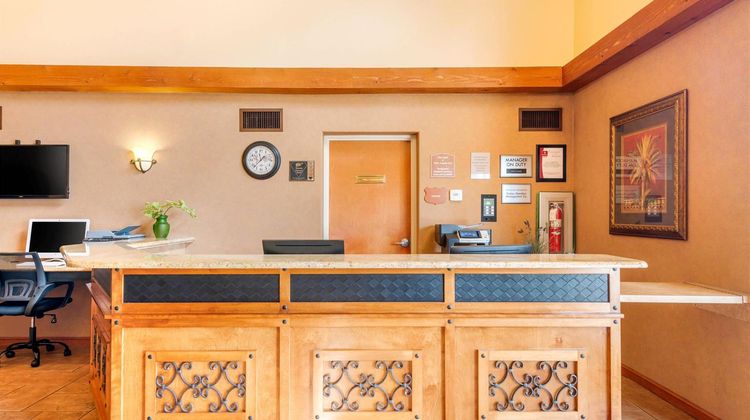 Clarion Inn Ormond Beach Lobby