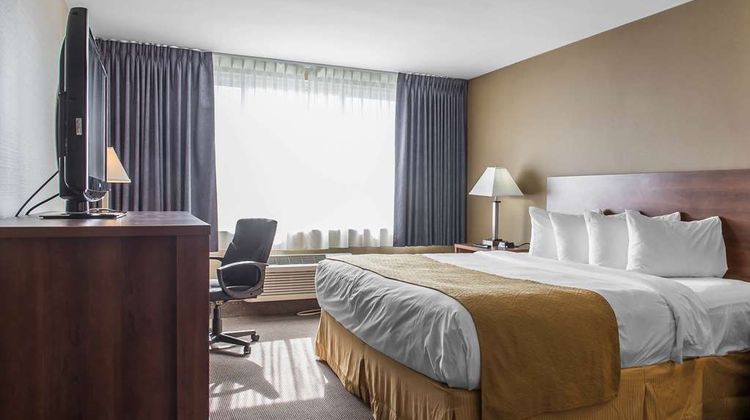 Ramada Plaza Montreal Room