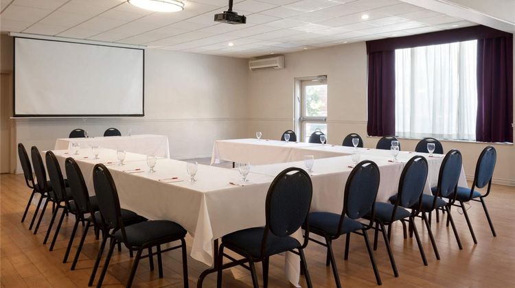 Ramada Plaza Montreal Meeting