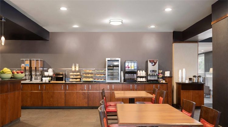 Ramada Plaza Montreal Restaurant