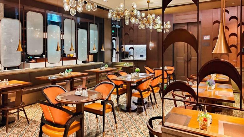 <b>Ramada by Wyndham Leshan Restaurant</b>. Images powered by <a href="https://iceportal.shijigroup.com/" title="IcePortal" target="_blank">IcePortal</a>.