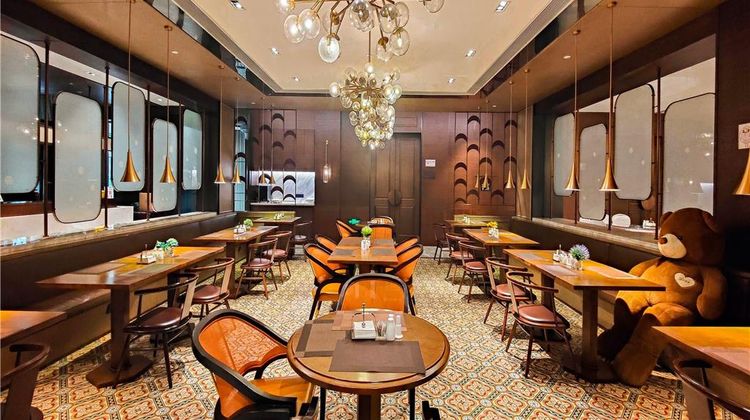 Ramada by Wyndham Leshan Restaurant