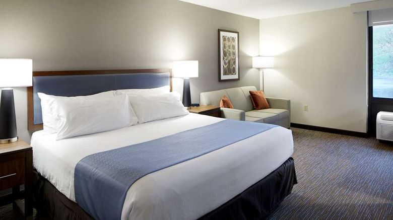 <b>Wingate by Wyndham St Clairsville Room</b>. Images powered by <a href="https://iceportal.shijigroup.com/" title="IcePortal" target="_blank">IcePortal</a>.