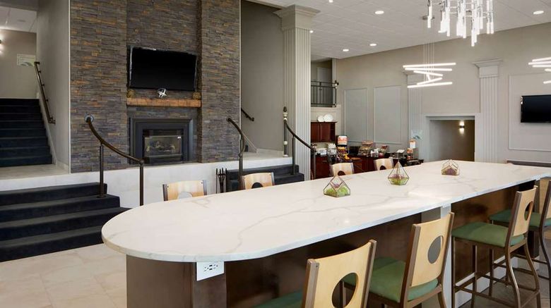 <b>Wingate by Wyndham St Clairsville Lobby</b>. Images powered by <a href="https://iceportal.shijigroup.com/" title="IcePortal" target="_blank">IcePortal</a>.