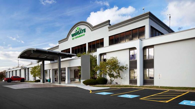 Wingate by Wyndham St Clairsville Exterior. Images powered by <a href="https://iceportal.shijigroup.com" target="_blank" rel="noopener">Ice Portal</a>.