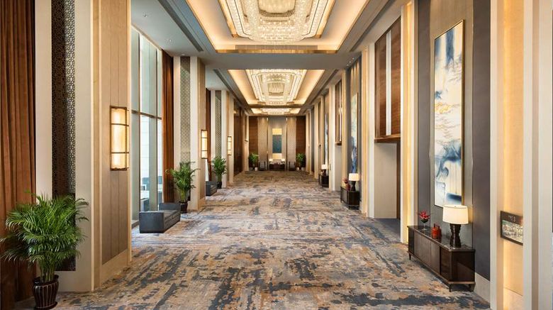 <b>Shangri-La Hotel, Jinan Ballroom</b>. Images powered by <a href="https://iceportal.shijigroup.com/" title="IcePortal" target="_blank">IcePortal</a>.