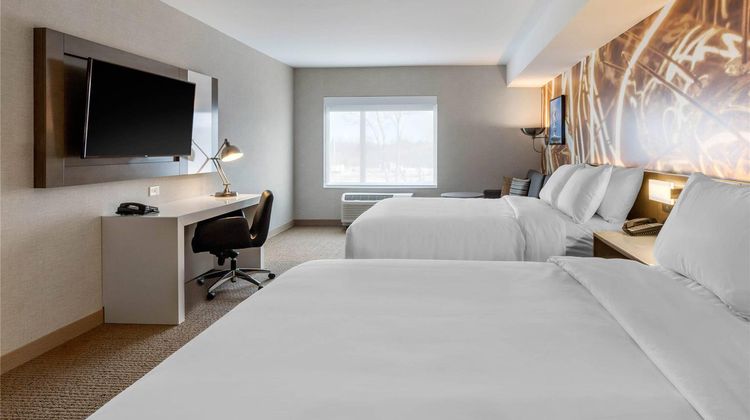 Cambria Hotel West Orange Room